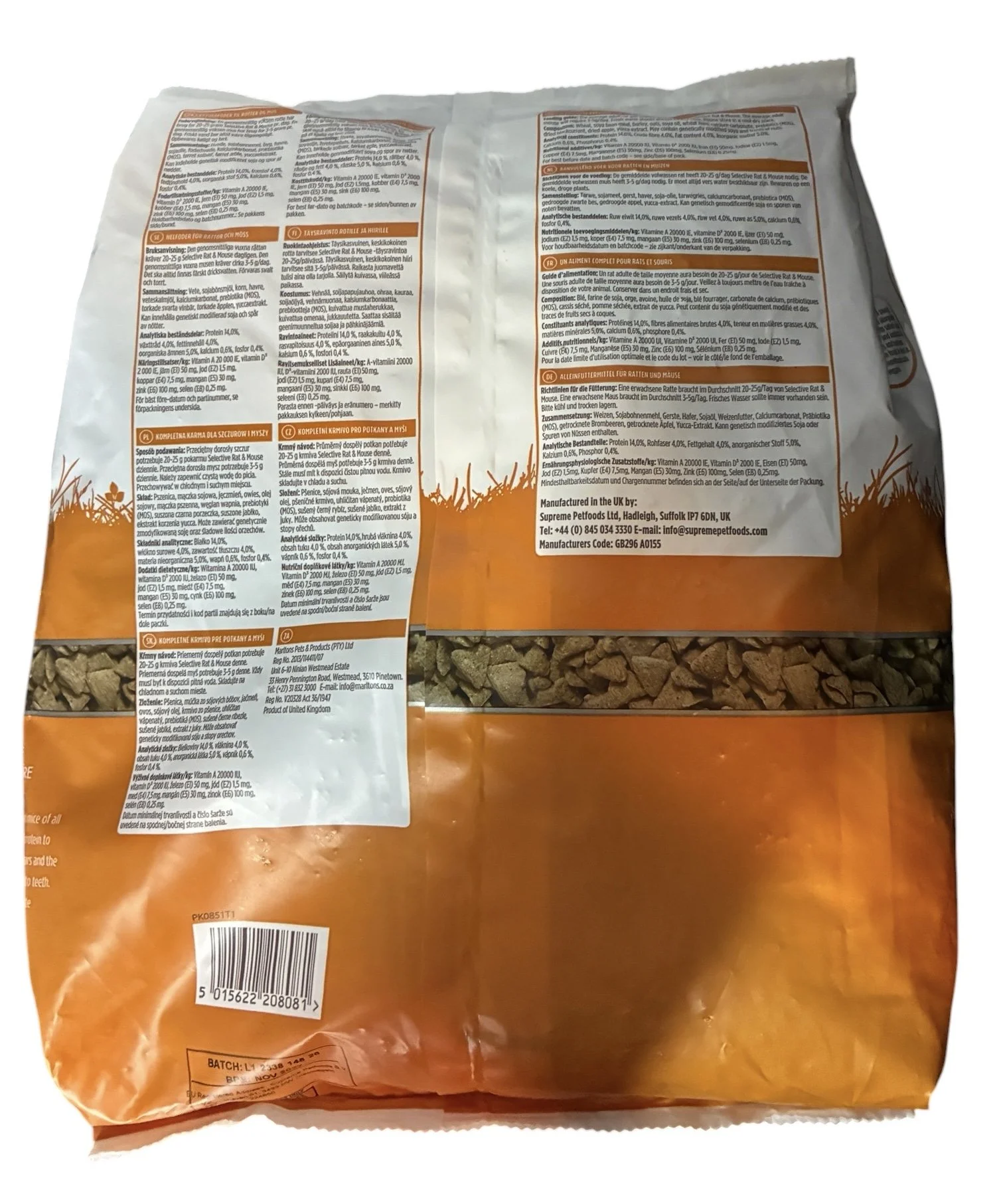 Back of Science Selective Complete Rat & Mouse Food packaging showing feeding guide, ingredients, nutritional information and storage advice.