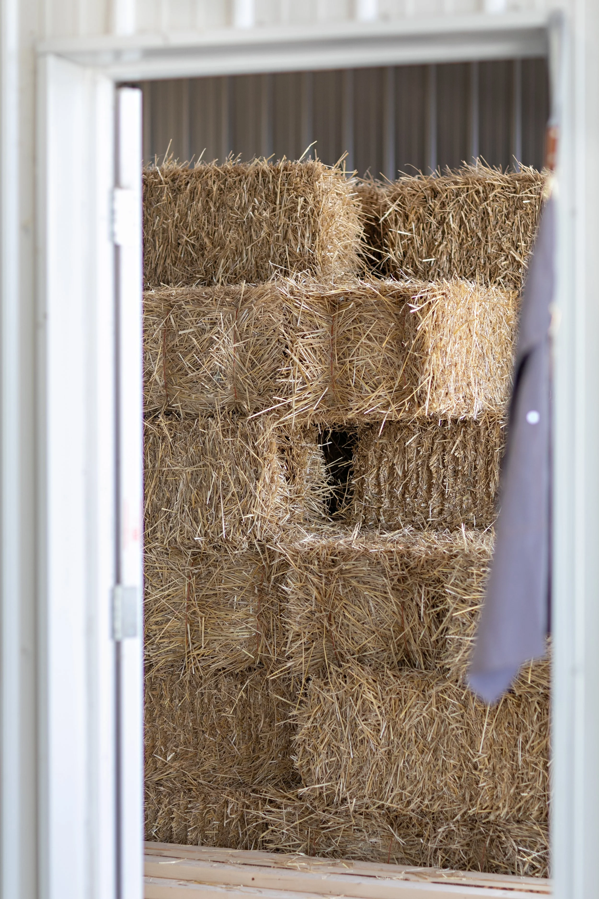 Straw Bale Construction Fire Resistance: Tests, Building Codes &amp; Wildfire Survival