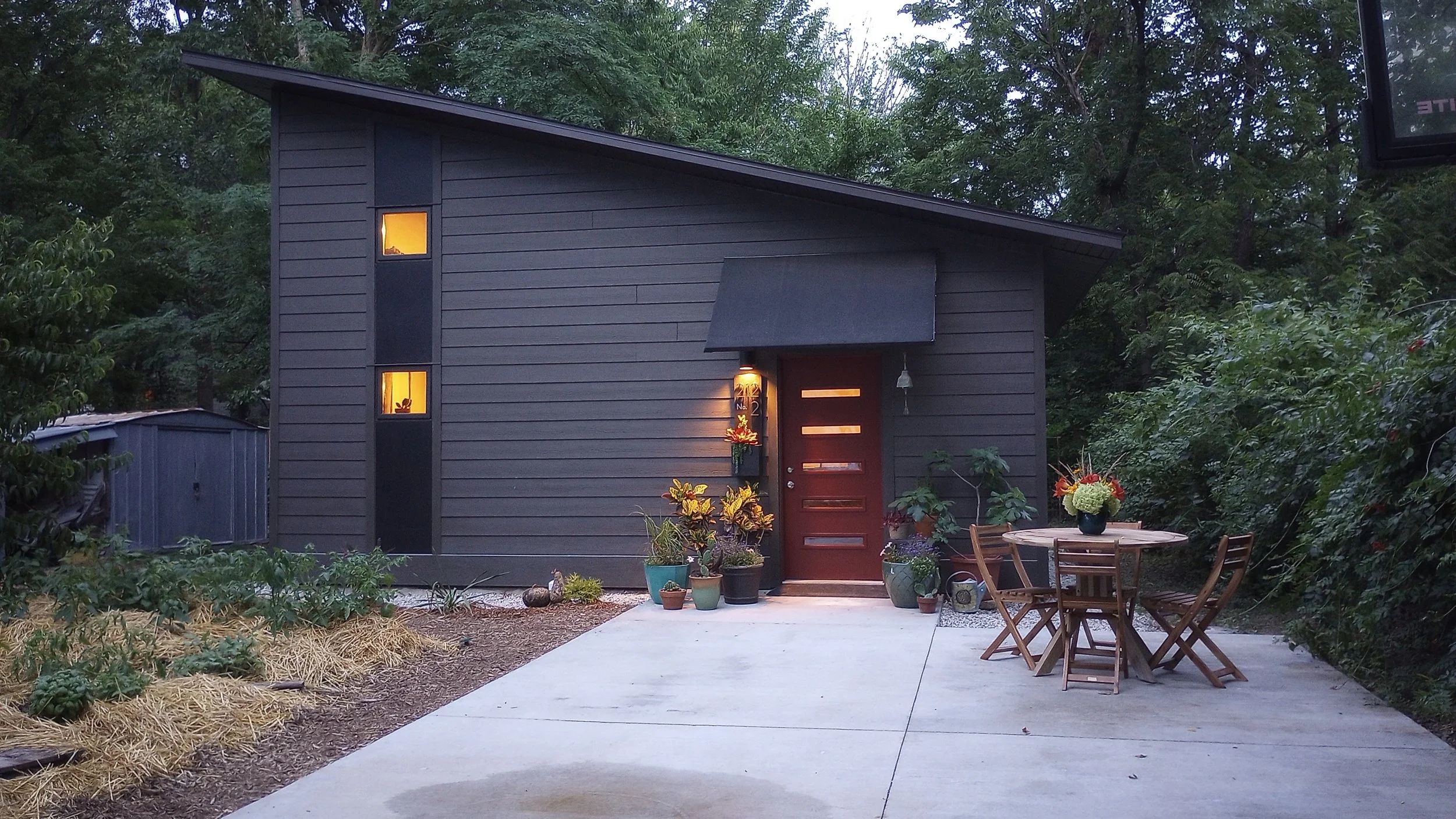 Prefabricated straw panels and Accessory Dwelling Units: A match made in heaven!