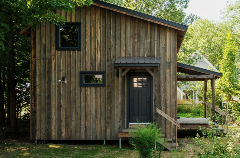 Completed casita built by New Frameworks showcasing a prefabricated straw panel design available for Building Integrity clients as a panel ready plan option
