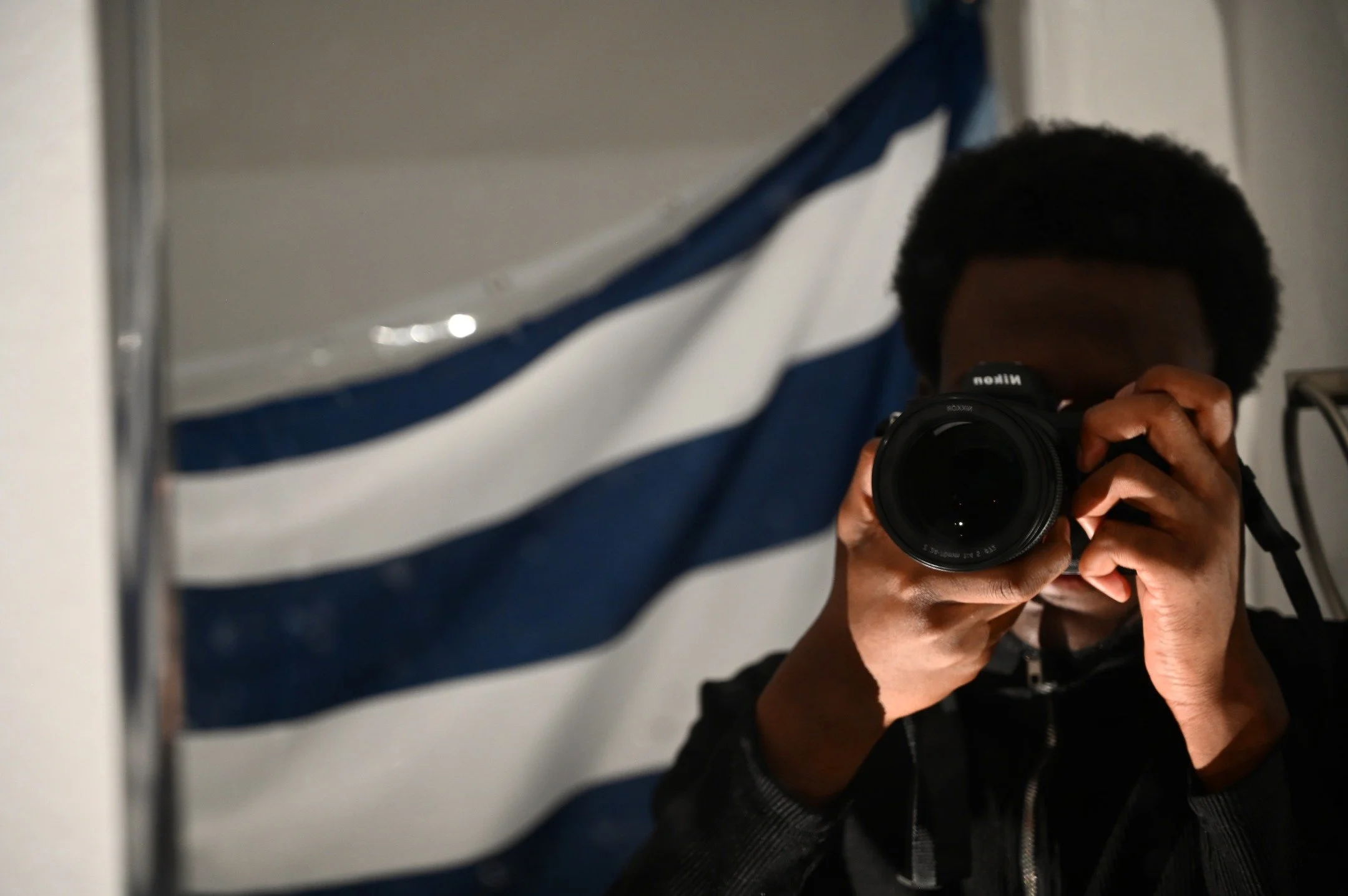Self Portrait By Willie Wilson

#photography #photooftheday #mirror #bathroom #lowlight