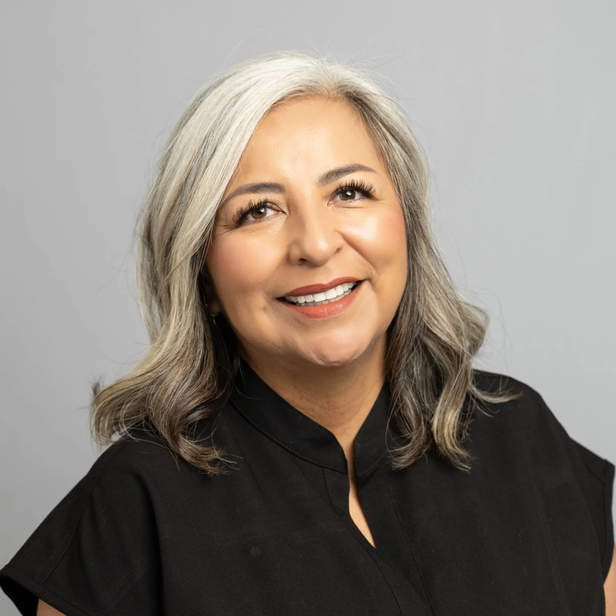 Rachel Perez Headshot