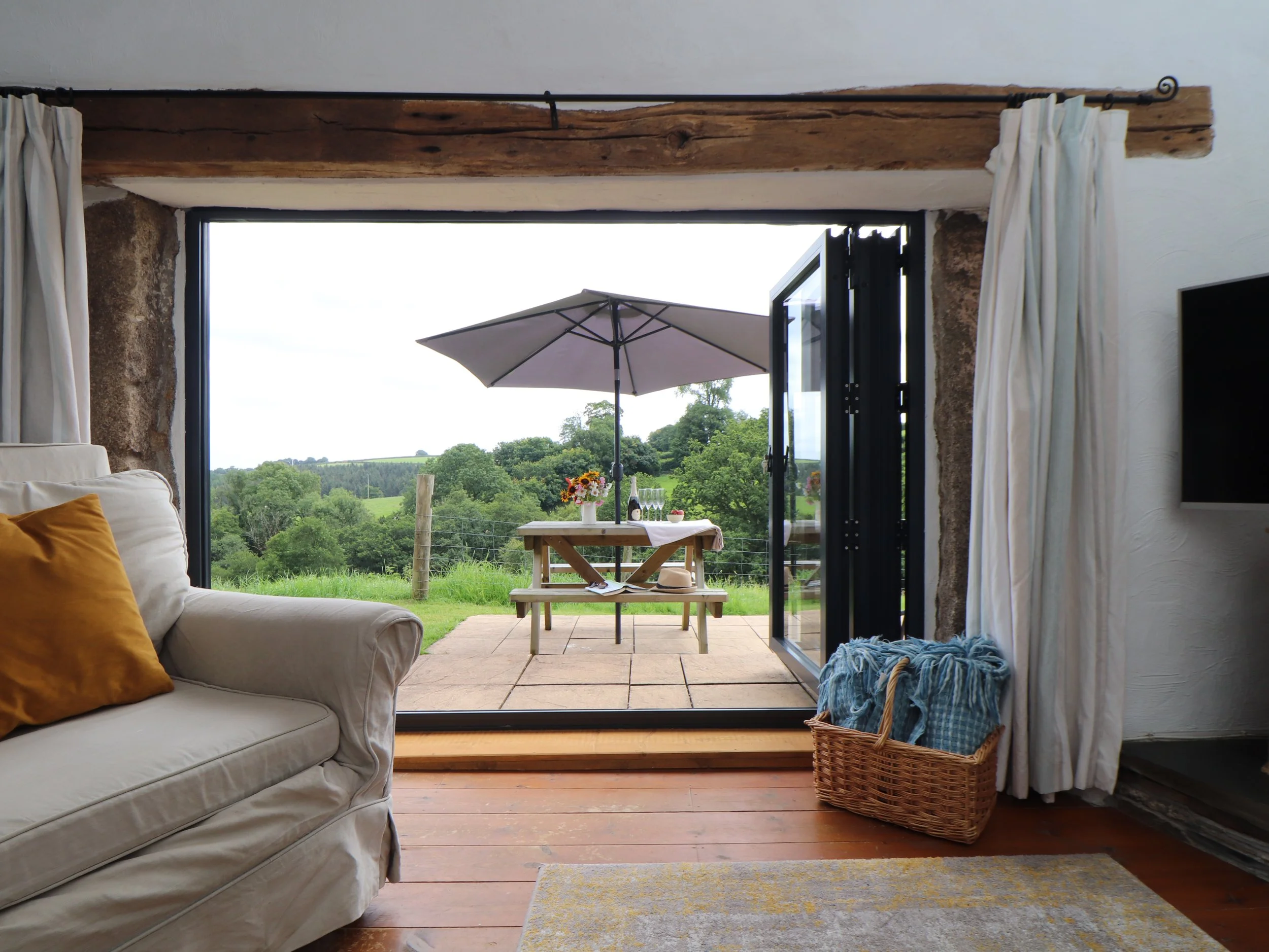 Looking out to the garden at Skiber Long cottage Cornwall