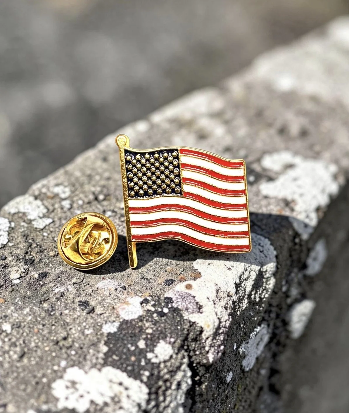 American Flag Lapel/Hat/Push Pin - Metal/Enamel