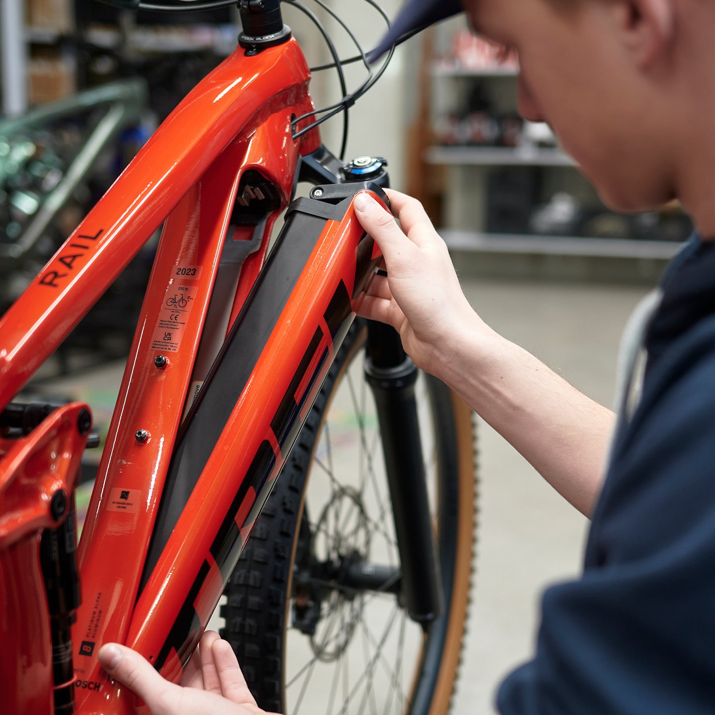 Winterzeit ist Servicezeit! 🔧🚲 Dein Trek oder Diamant Bike braucht Liebe? Bring es vorbei - wir k&uuml;mmern uns drum!💙 

#TrekBikes #DiamantRad #BikeService #BikeWerkstatt