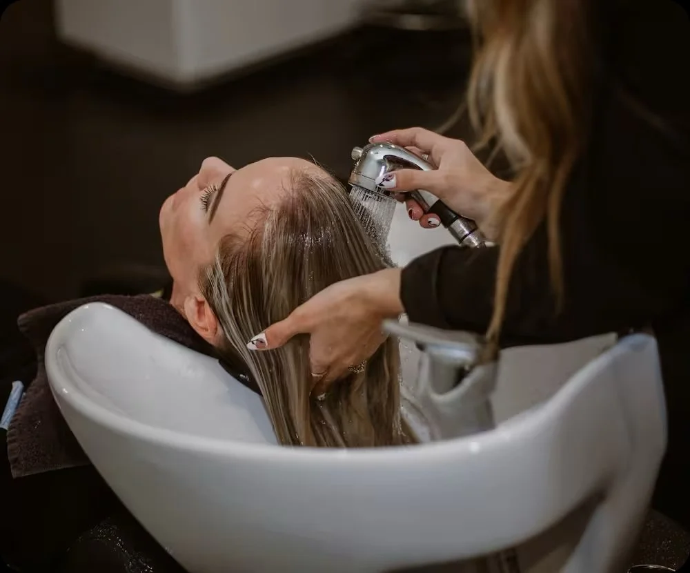 Seamless balayage-inspired hair colour