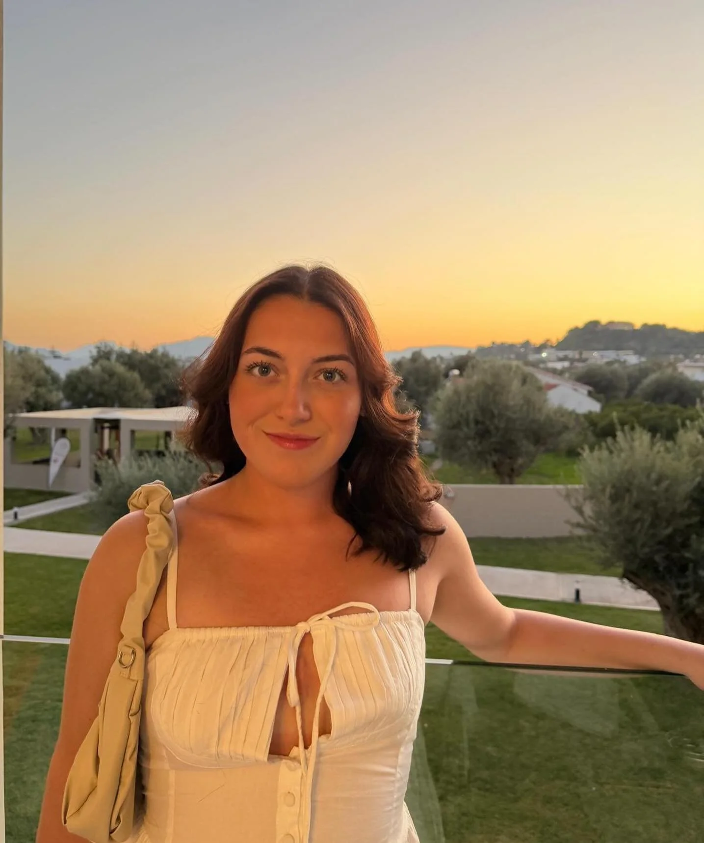 We've got a star on our hands! Congrats to @hairby.darcey for joining JET's hairdressing Art team! Darcey's skills are off the charts and we can't wait to see what's next! Love you, Darcey!