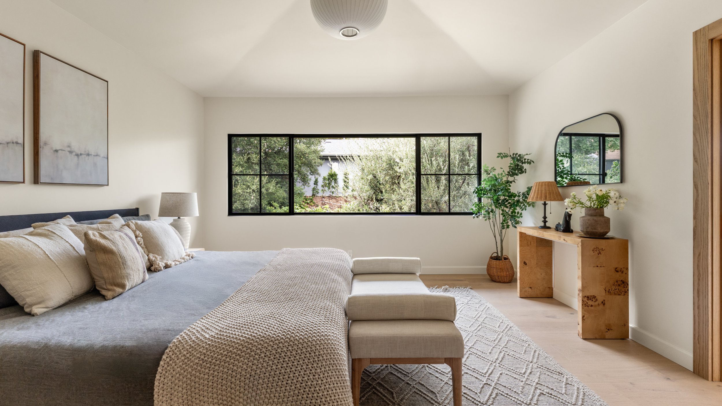 An image of The Encino Hills House.