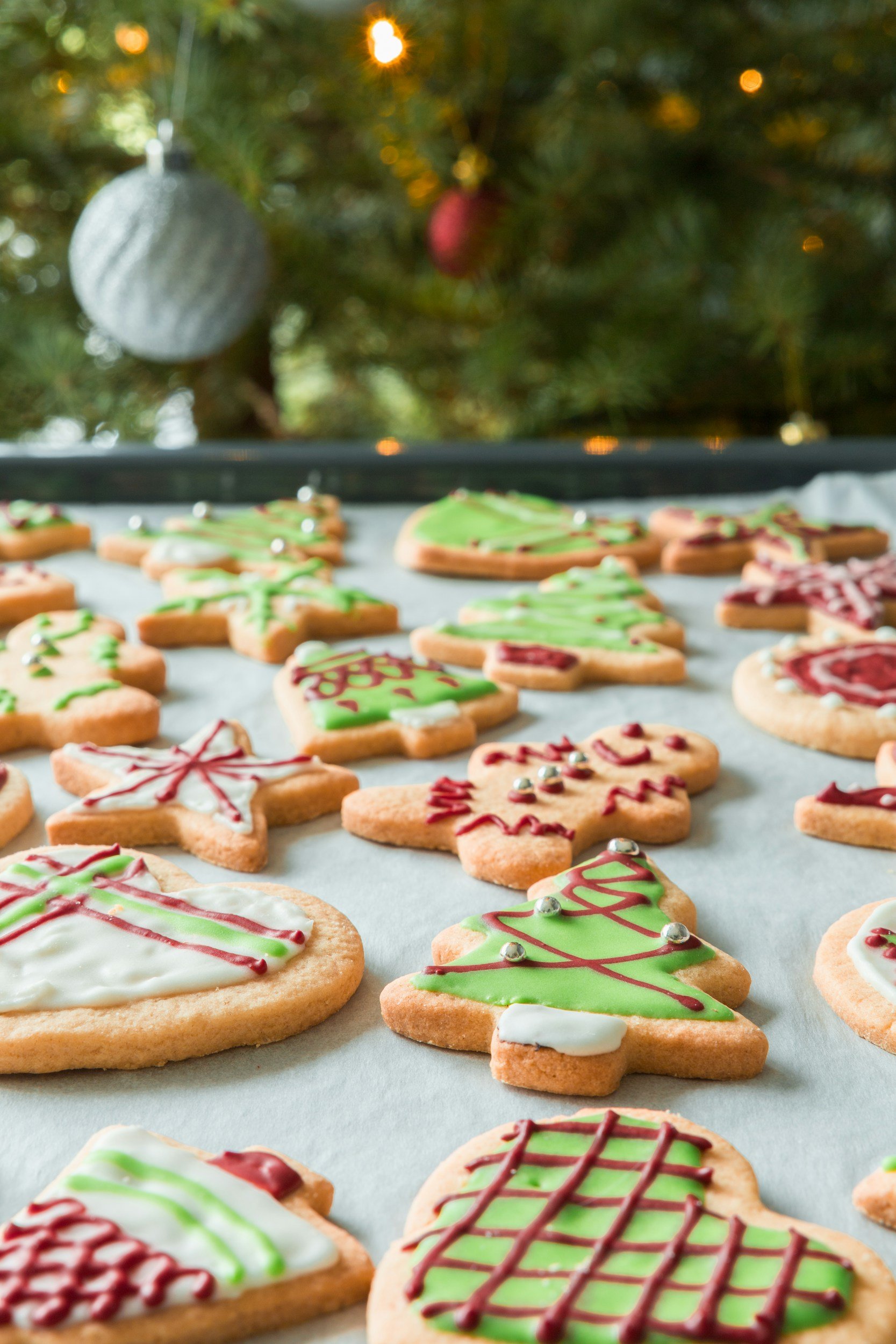 Deck the Cookies: Christmas Sugar Cookie Decorating 101