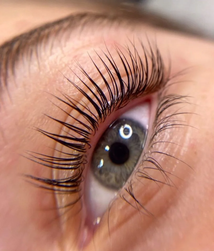 OH BROW Studio Wimpernlifting (Lash Lift) mit Färben