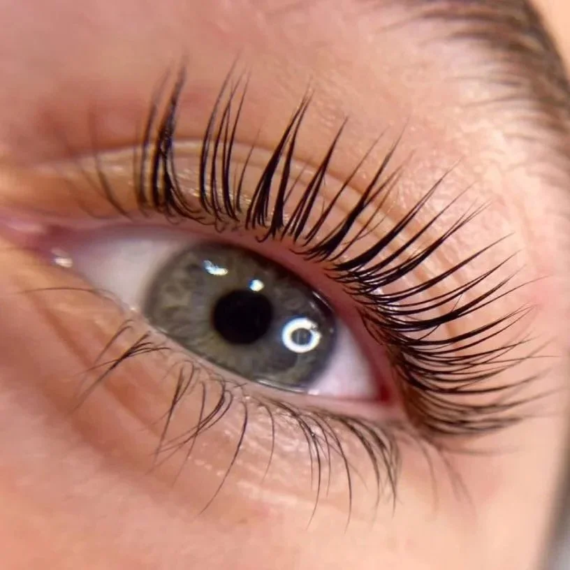Wimpernverlängerung Natural Lashes 1:1 Technik