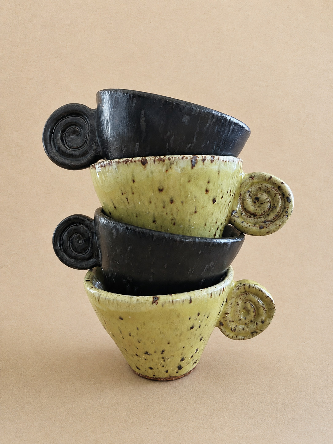 Coffee Cup (Set of 4) Pistachio + Black