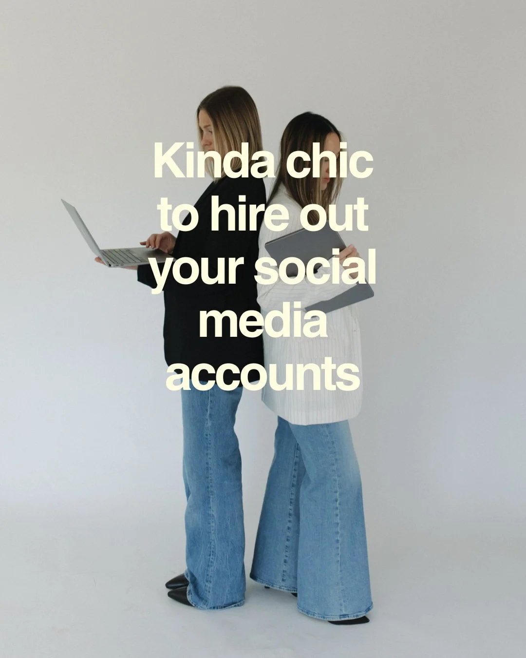 It's kinda chic... 🤓 

#scroll #socialmediamamangement #contentcreation