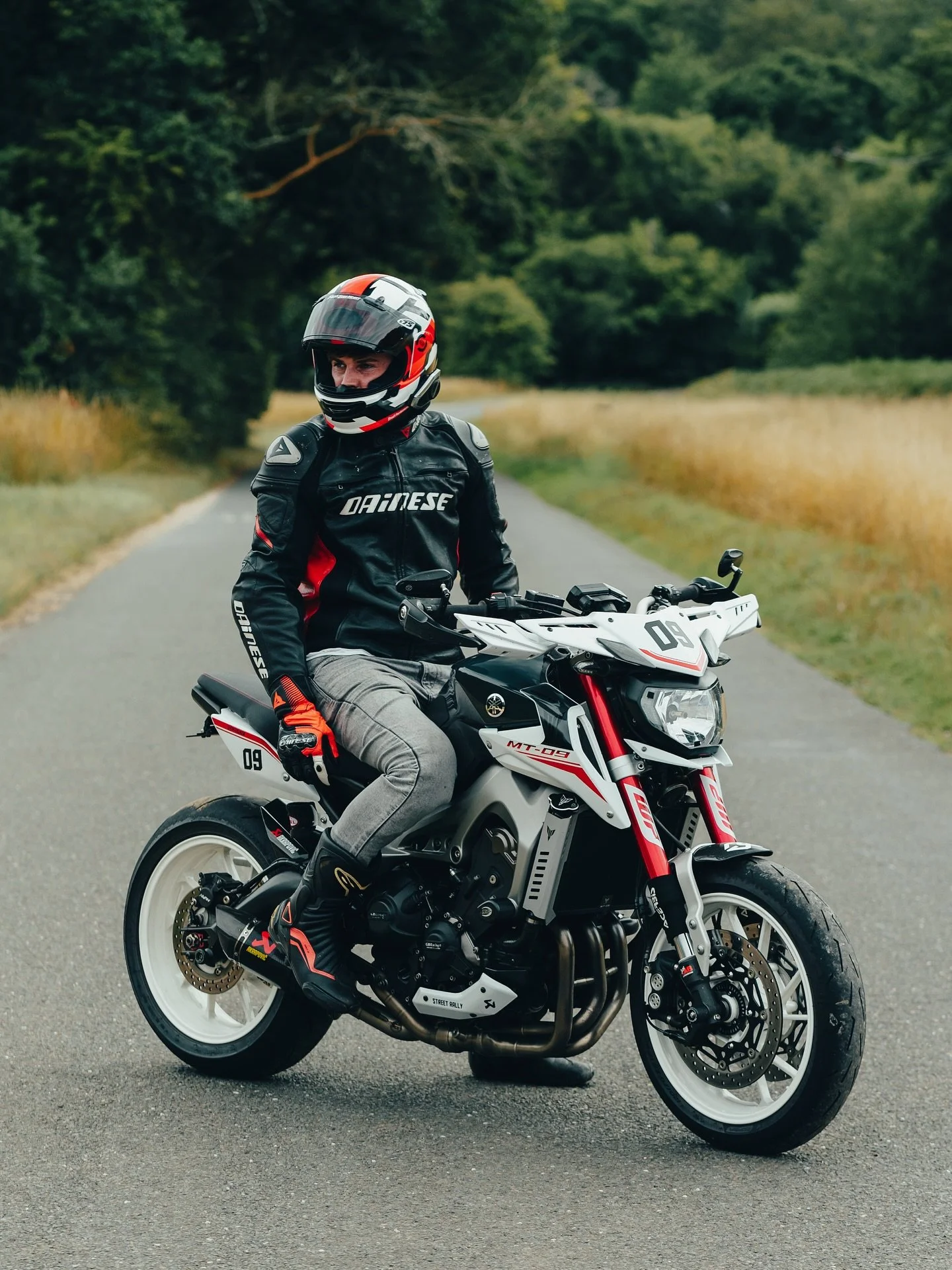 Been 2 years since I&rsquo;ve posted the bike here 😂

#sony #a7iv #sigma #fe35 #fe85 #a7ii #a7 #sonyalpha #bokeh #yamaha #mt #mt09 #streetrally #mt09streetrally #fz #fz09 #crossplane #wheelie #supermoto #automotive #triple #naked #hypernaked #motorb