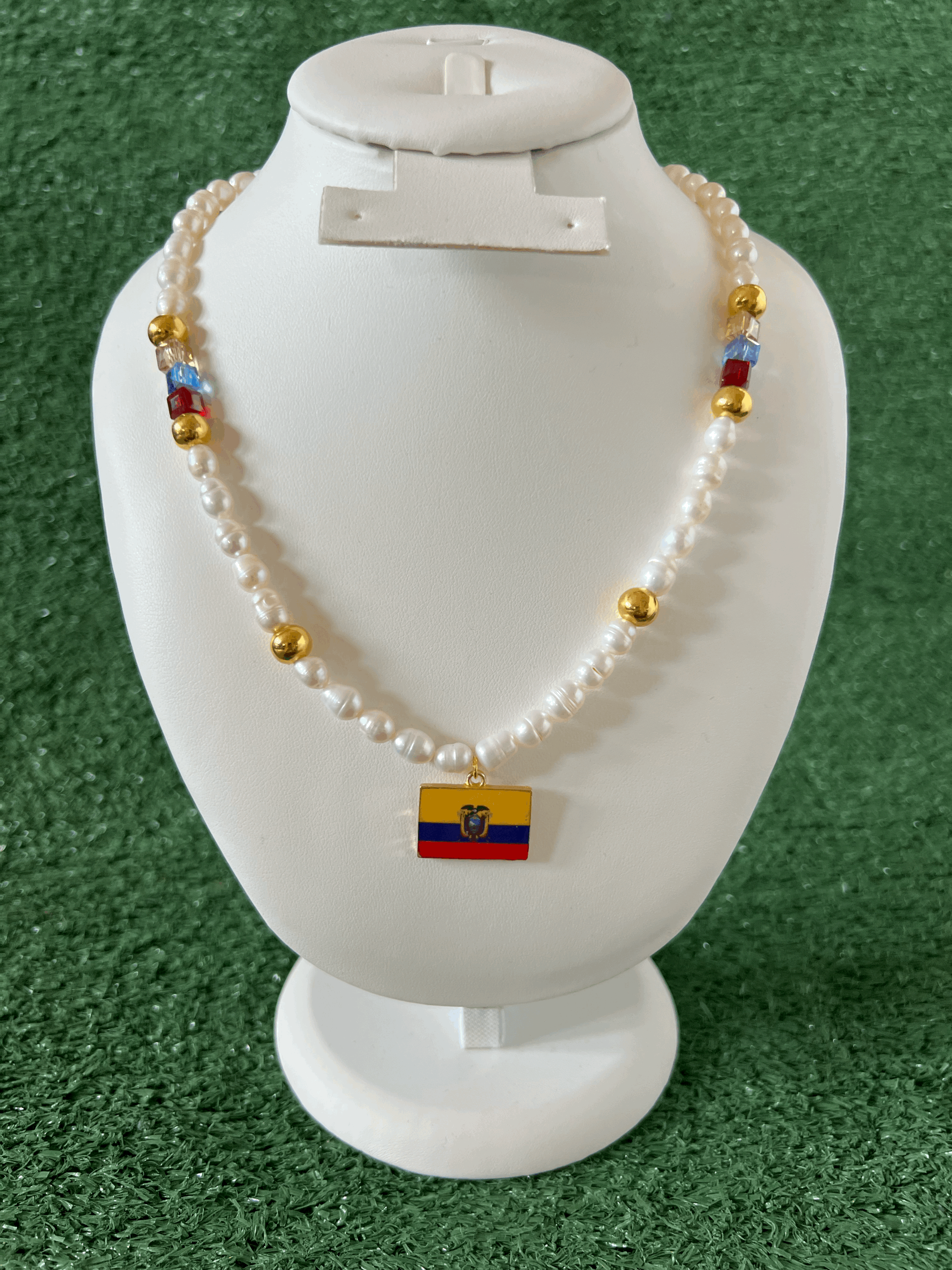 La Tri Luminous Pearl & Crystal Strand