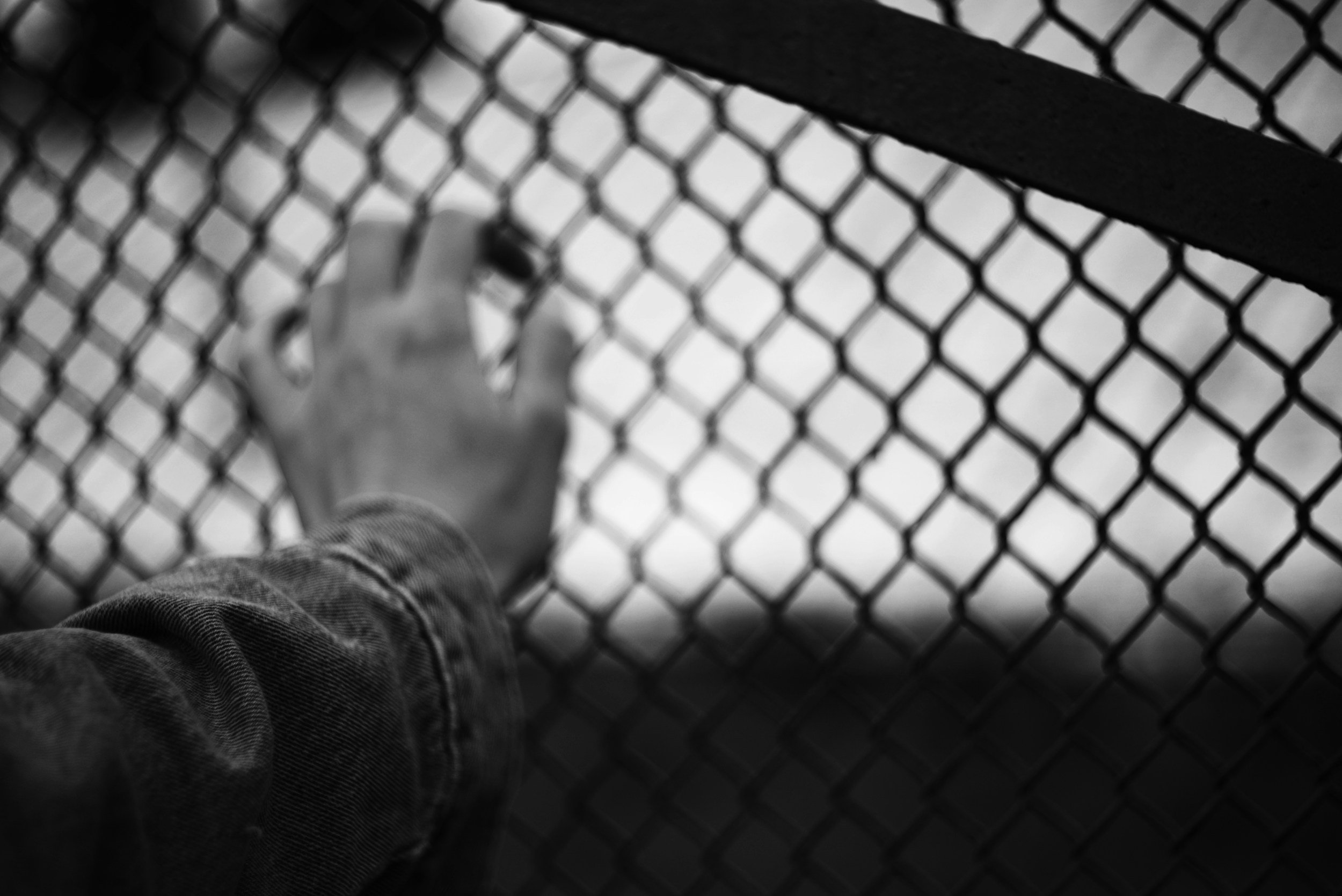 When closeness feels dangerous — separation anxiety in adult relationships