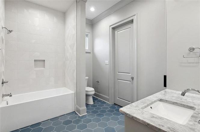 up bath 2.jpg