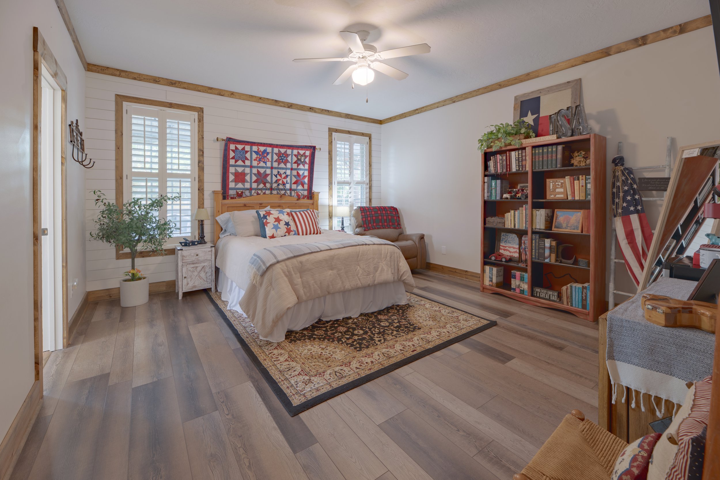 Bedroom 1.jpg