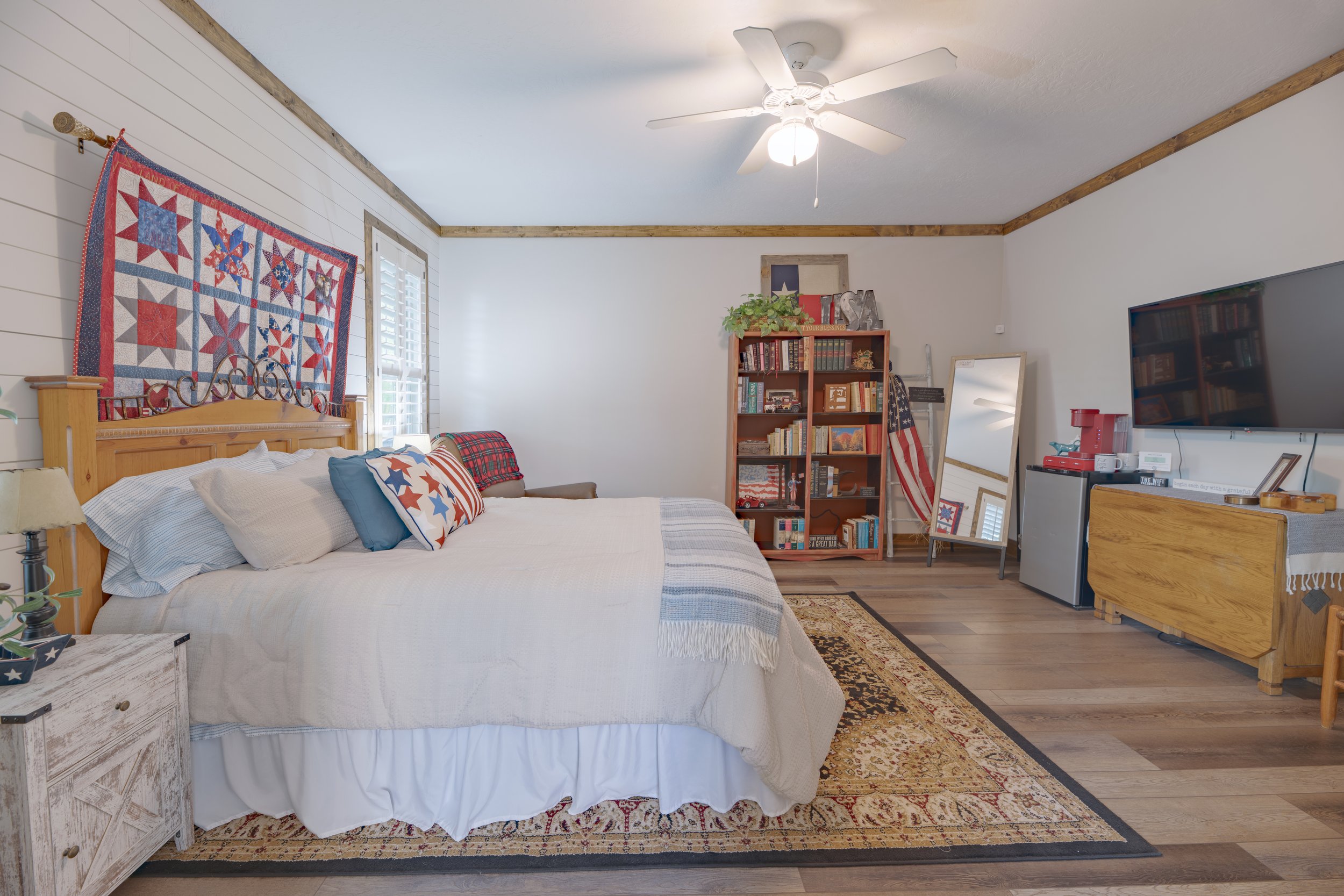 Bedroom 5.jpg