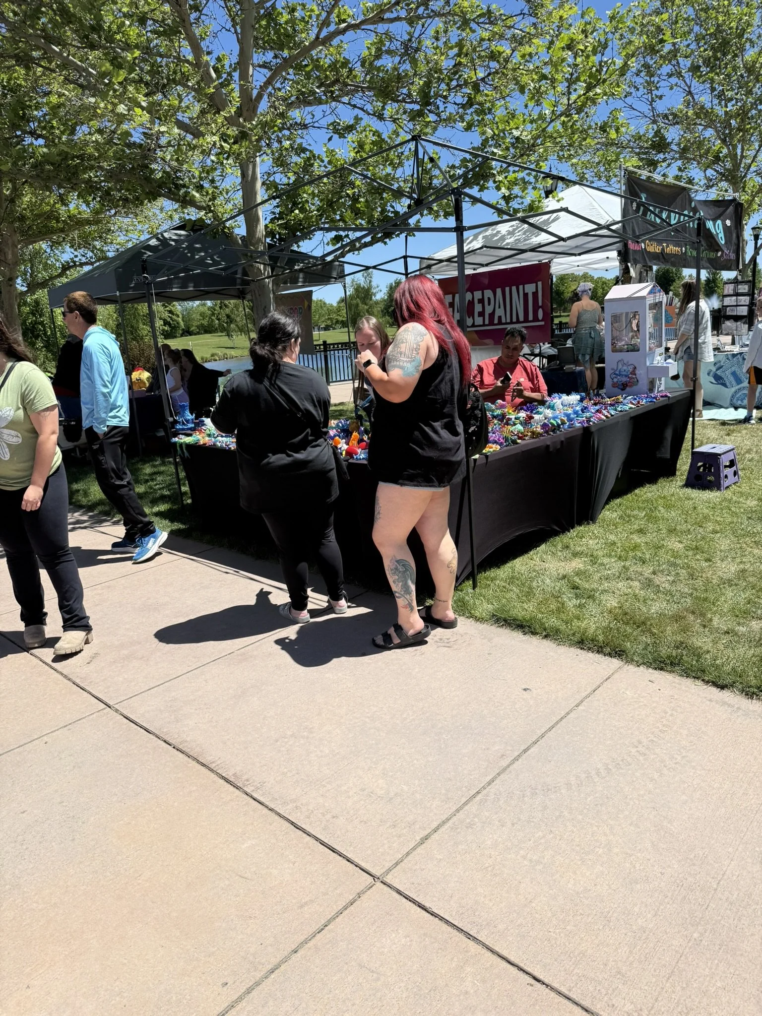 vendors2.JPEG