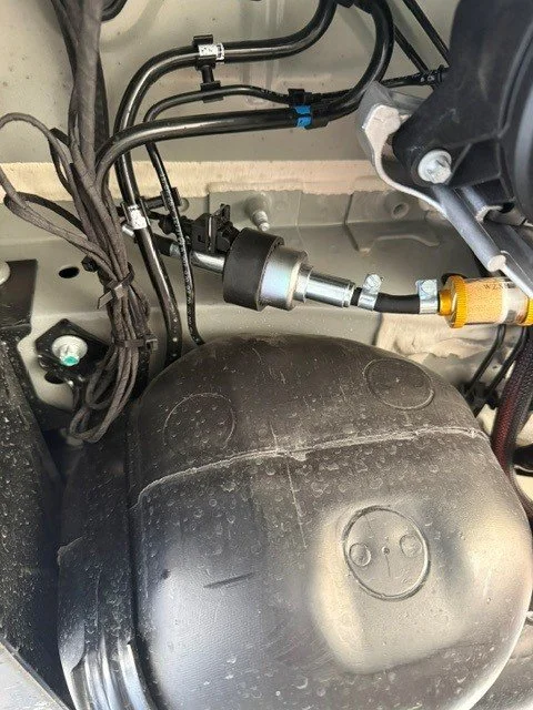 Fuel line pic.jpg