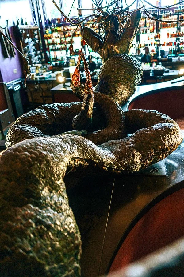 me-deuce-large-scale-copper-sculpture-5-600.jpg