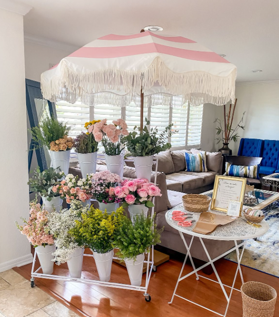 bloom bar with umbrella.png