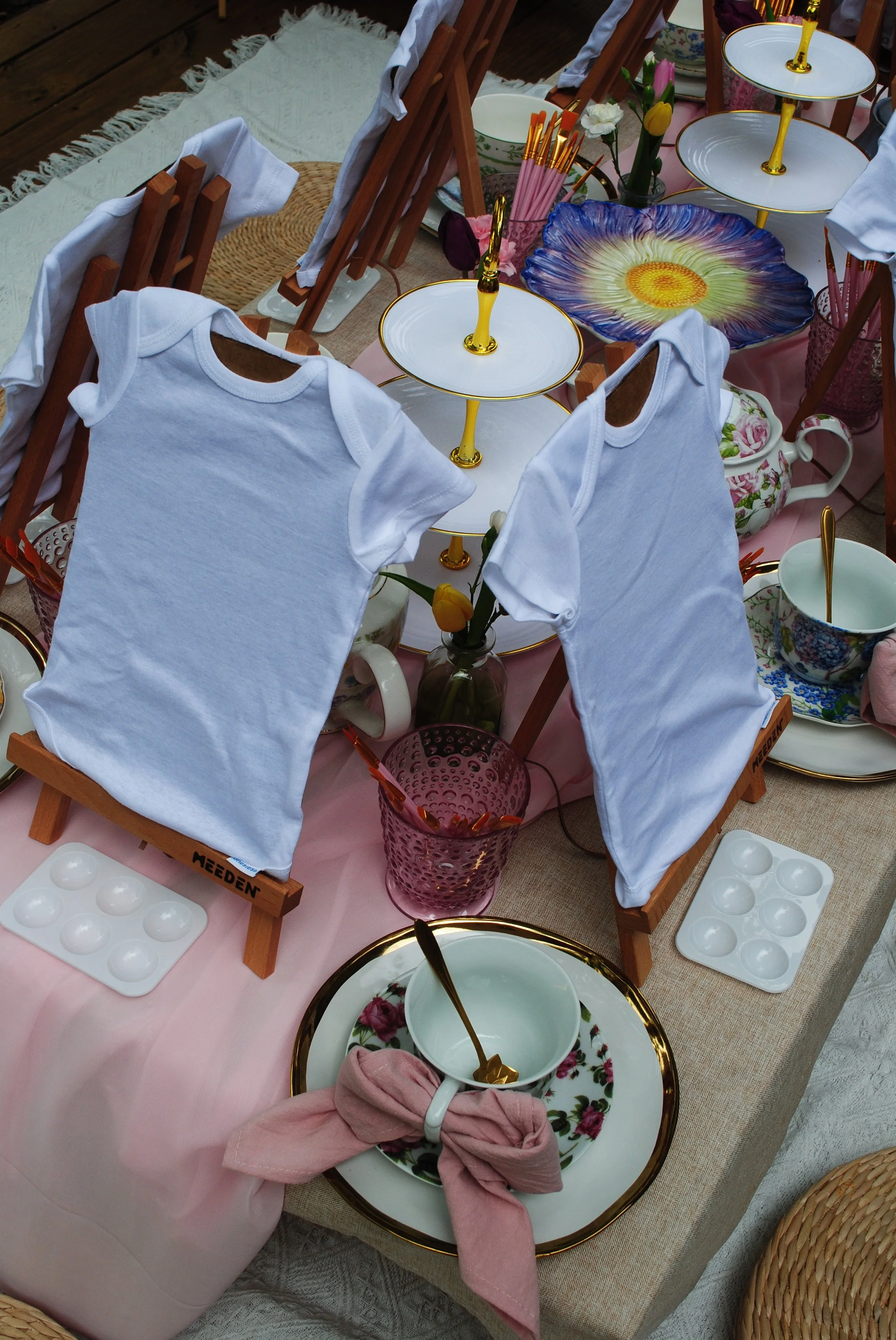 baby brewing- tea paint corner shot.JPG