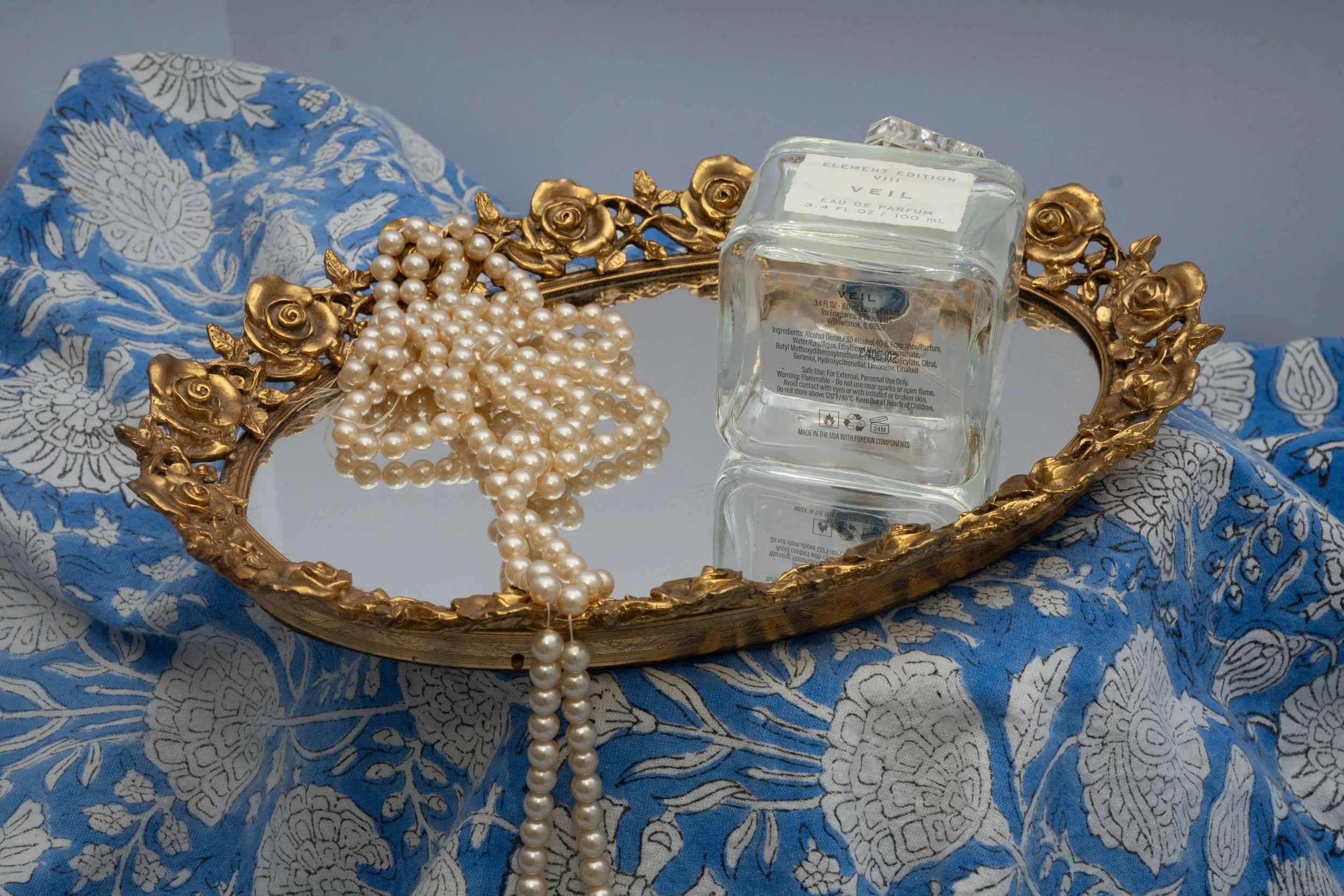 The Rose Mirror Tray