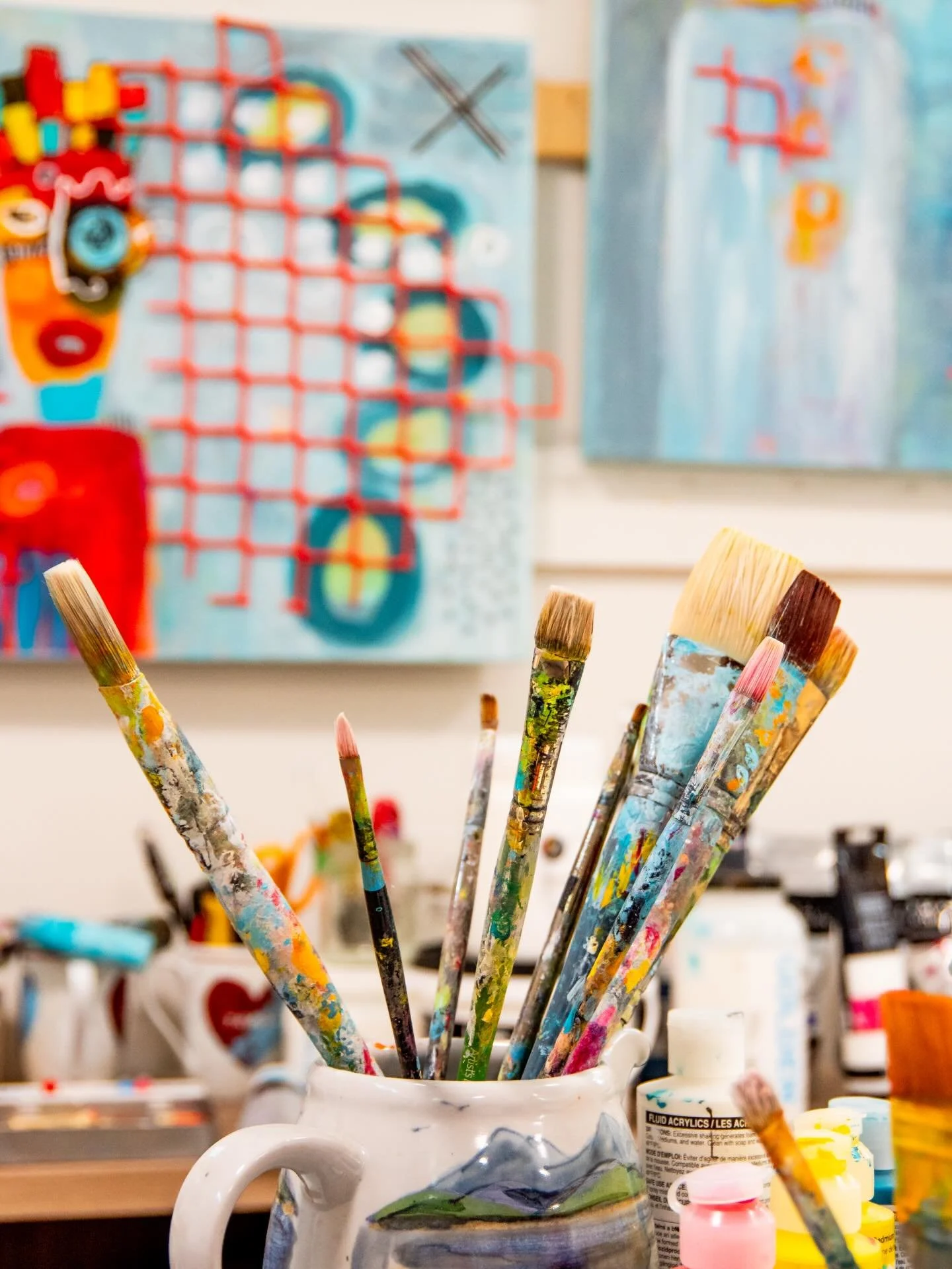 Love this photo taken in my studio by @eliselowesphotography