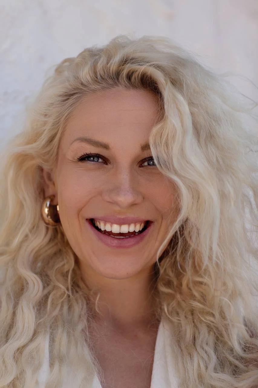 Mike created such a beautiful and safe space for me to explore my inner landscape and connect with my inner child. I’ve felt so much more connected to myself. I love his deep presence, his loving fatherly energy and his way of taking me to a deeper p