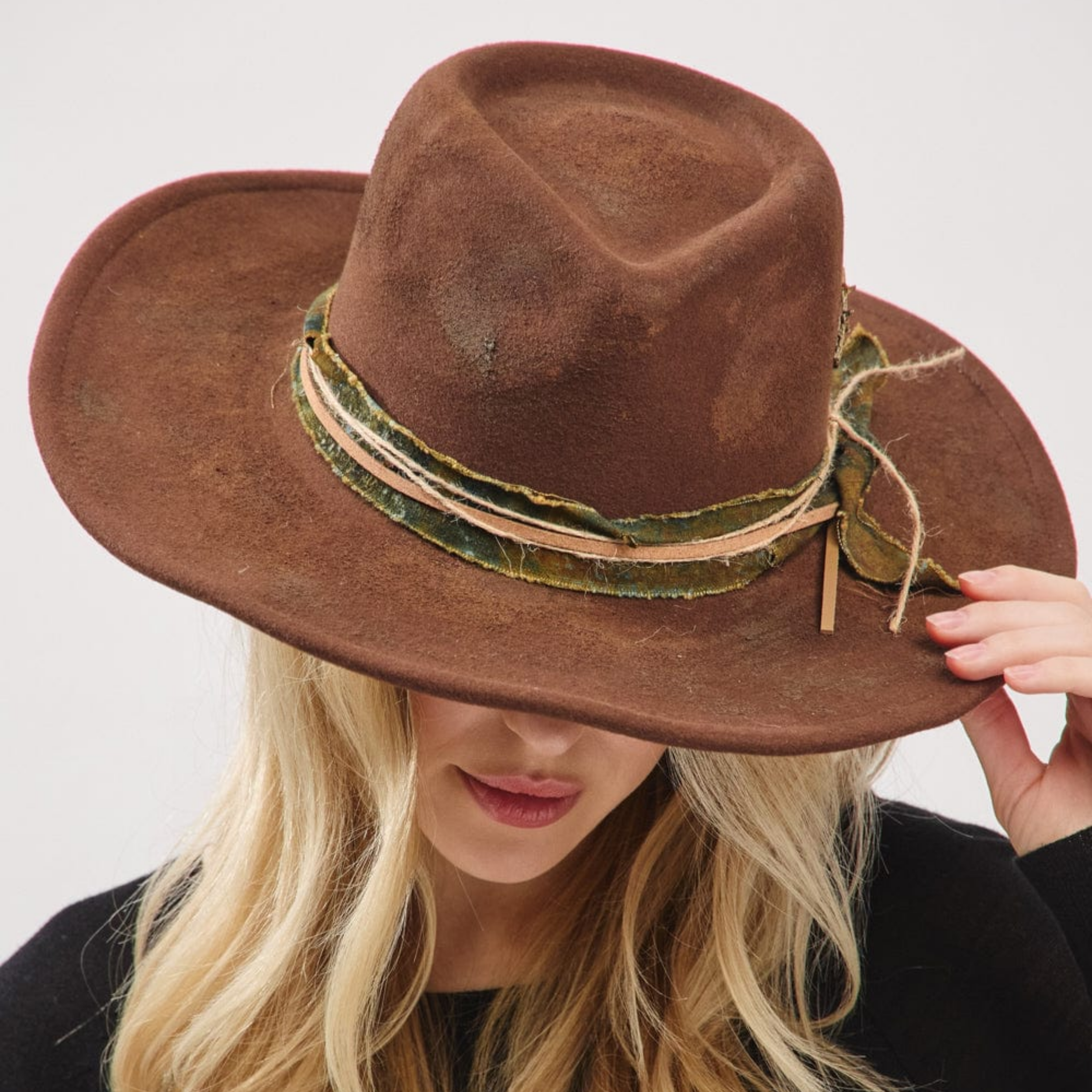 Heritage Worn Shapable Cowboy_Fedora Hat-1.png