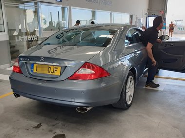 Mercedes CLS320 has just undergone brake testing on all 4 wheels to ensure it meets Spanish testing regulations and passes first time. Brake testing is an integral part of ITV import inspection and once on Spanish plates this vehicle will be tested e