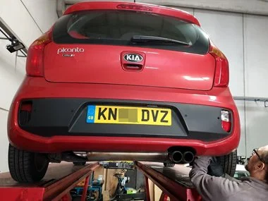 Kia Picanto from Malaga region has new rear fog and reverse light lenses fitted at our workshop in Murcia. This UK registered vehicle will pass it's test at the first attempt and we'll deliver the plates and the paperwork to this customer as soon as 