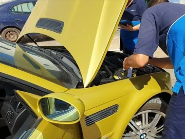 BMW M3 has stamped VIN number etched by technicians during ITV import test in Murcia. This car arrived with us via vehicle transporter from the UK and once on Spanish plates we will deliver to our customer in Alicante region having enjoyed a complime