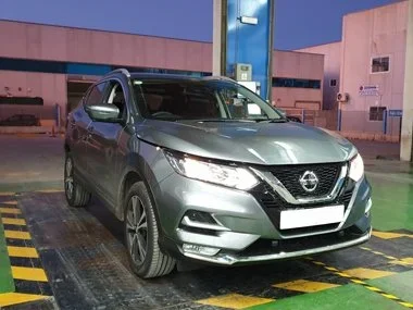 Brand new Nissan Qashqai has 7am start at ITV station and is weighed at the beginning of it's import test. Our customers travelled to us the previous day and left the vehicle with us overnight before returning to Granada region the next day with thei