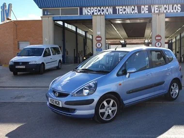 Honda Jazz on UK plates passes ITV import test first time and will soon be registered on to Spanish number plates. This customer arrived just before lunch from her home in Valencia region and left us mid afternoon with new headlights and her import t
