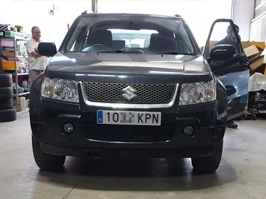 Suzuki Grand Vitara has new plates fitted at our workshop. The whole import process including replacement headlamps, removing tow bar, rear fog / reverse light rewire and free vehicle check was carried out within 7 days from start to finish for this 