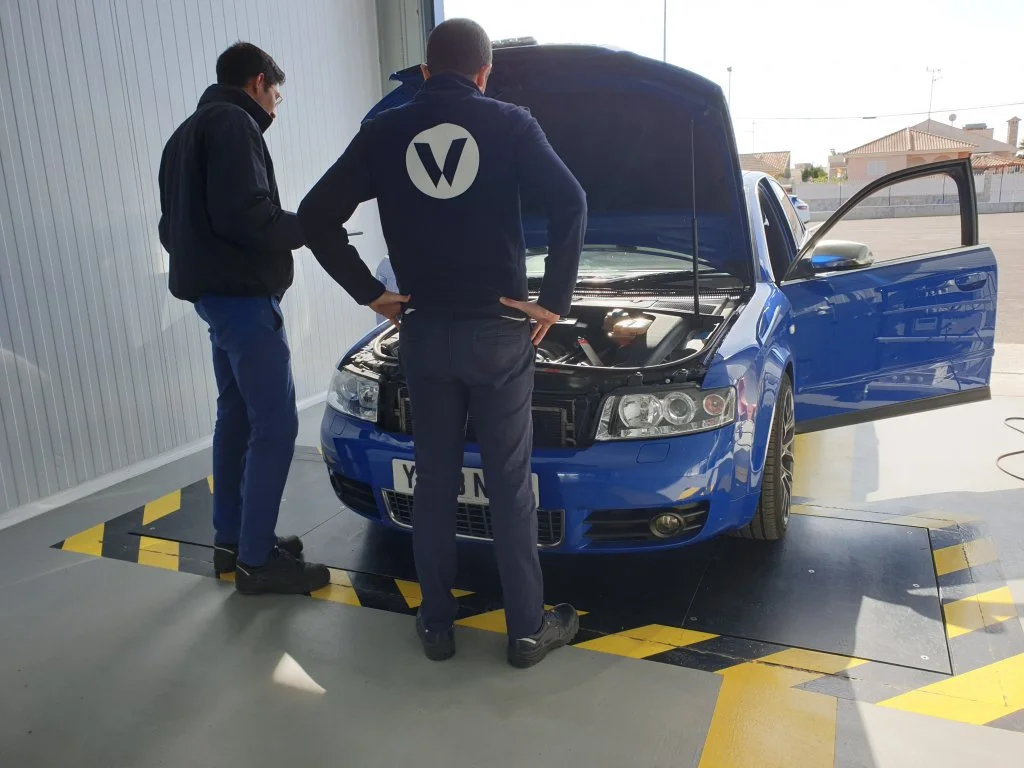 Audi S4 starts it's ITV import test in Murcia. The first stage is to weigh each individual axle to ensure compliance with manufacturer specification, before essential vehicle information is inspected such as VIN plate, stamped chassis number and Euro