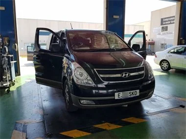 Hyundai i800 with new headlights installed by our workshop, parked on weighing platform waiting for the start of the import test. The vehicle was delivered to our customer in Malaga the next day - August 2018