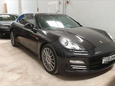 Porsche Panamera S4 and Audi S8 parked inside our Secure Storage Facility in Murcia. These vehicles are both awaiting test and will soon be tested and then registered on to Spanish number plates before being delivered to our customers in the Marbella