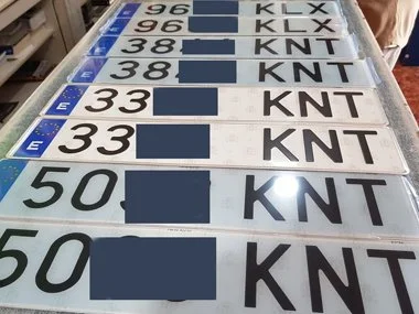 The latest "KNT" Spanish registration plates made up and ready to be fitted to customers' vehicles. There will be 10,000 number plates for this suffix before it changes to KNV. The number plates themselves are always included in our pricing and we of