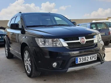 Fiat Freemont 7 Seater has new Spanish registration plates fitted at our workshop in Murcia. This vehicle is left hand drive and was formerly registered in Belgium. Our client has asked to sell this vehicle on their behalf - September 2018 