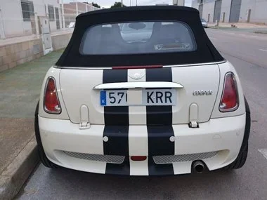 Mini Cooper Cabrio formerly registered on UK plates has it's new Spanish number plates fitted, close to our workshop in Murcia. We replaced headlights and carried out a free pre-import inspection on this vehicle prior to it's ITV import test - Novemb