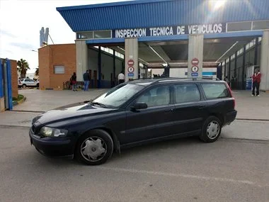 Volvo V70 currently registered in Denmark passes Spanish ITV import test at first attempt. It was necessary to have the tow bar removed prior to the test as the vehicle has to identical to it's original factory specification to pass the very stringen
