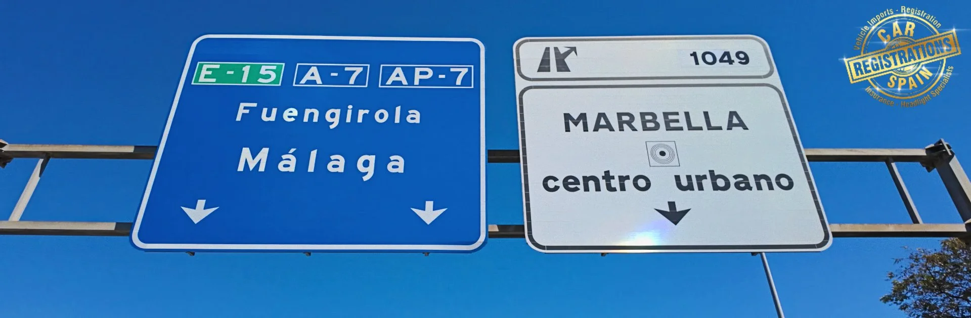 Spanish motorway with autopista and autovía road signs