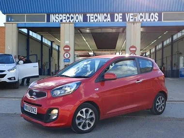 Kia Picanto passes ITV import test at the first attempt in Murcia. This customer came direct to our workshop from France on their way through to Malaga where they spend half the year. We replaced headlights and rearfog and reverse light lenses to ens