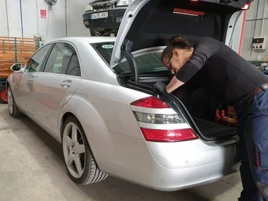 on Mercedes S320 L CDI Brabus D6. We also aligned the headlights on this vehicle on the same day as the import test. This vehicle is being imported by our customers as part of their change of residency process - November 2018

