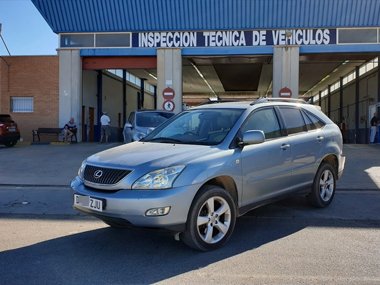 Lexus RX300 passes import test first time and will soon be registered on to Spanish plates. We carried out a free pre-import inspection on this vehicle including rewiring of the existing rear light units on the same day as the import test was carried