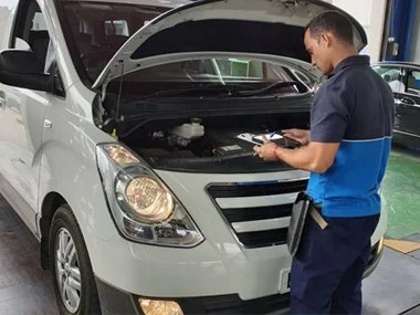 Hyundai i800 people carrier is inspected during import test in Murcia. We'd previously changed the headlights and carried out a free import check for this customer whilst we waited for his new V5C Vehicle Registration Document to arrive from the UK -